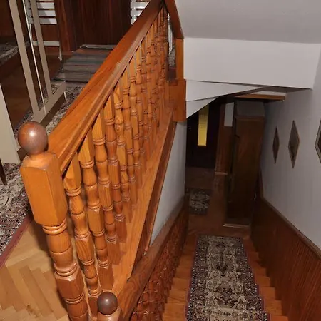 Damaja Hotel 2*
